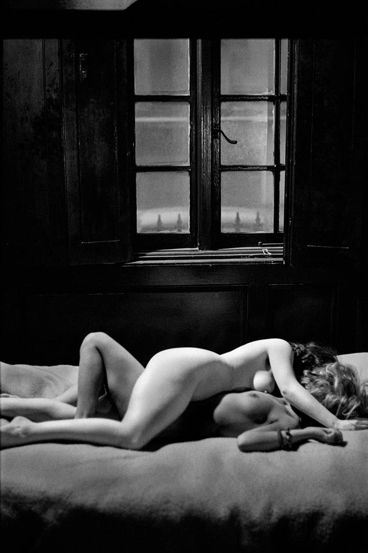 Lesbian Love Magazine 32